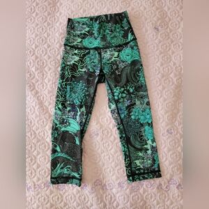 Lululemon wunder under HR 1/2 leggings SIZE 2